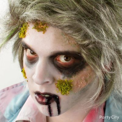 Mossy Zombie Makeup