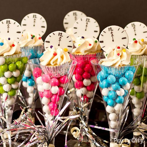 NYE Countdown Cupcakes Idea Party City